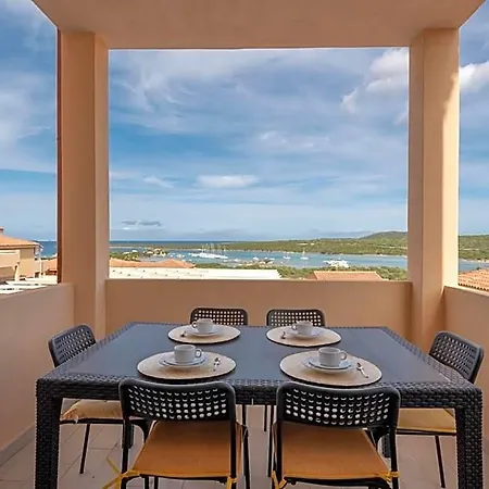 Hotel Isa-residence Baia De Bahas Golfo Di Marinella 3*
