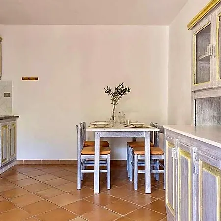 Isa-residence Baia De Bahas Golfo Di Marinella Ξενοδοχείο 3*