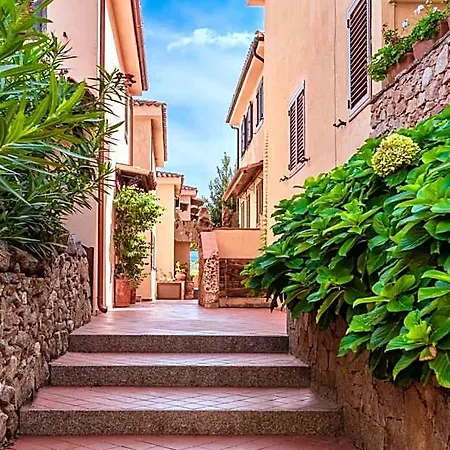 Ξενοδοχείο Isa-residence Baia De Bahas Golfo Di Marinella 3*